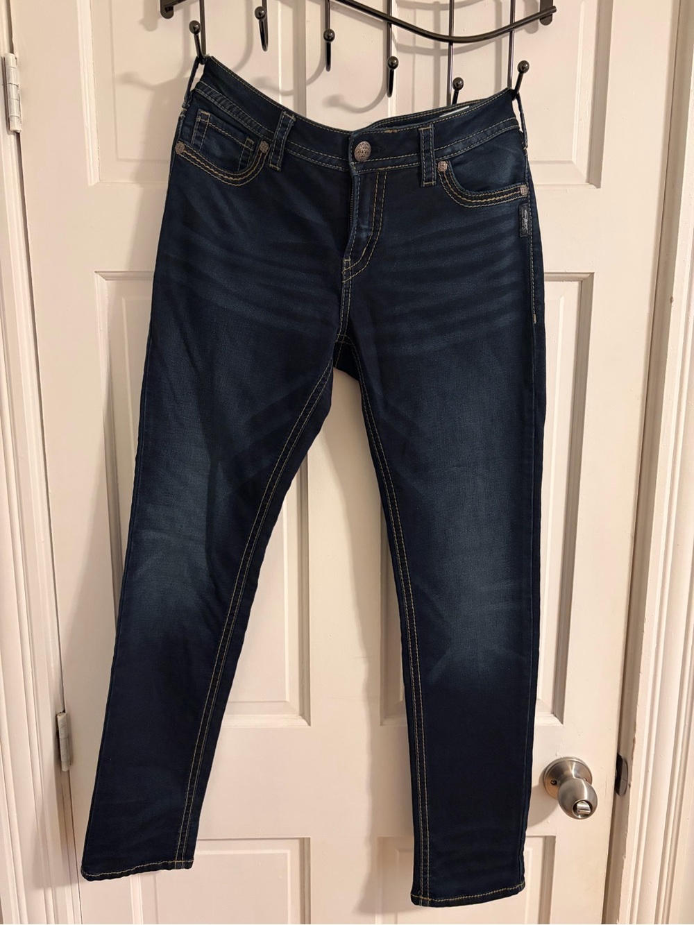 Classic Dark Wash Women's Jeggings